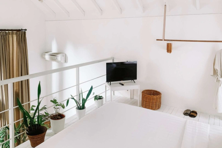 ⚡ Electricity Included - Bright Private Studio Near Seminyak Beach — image 3