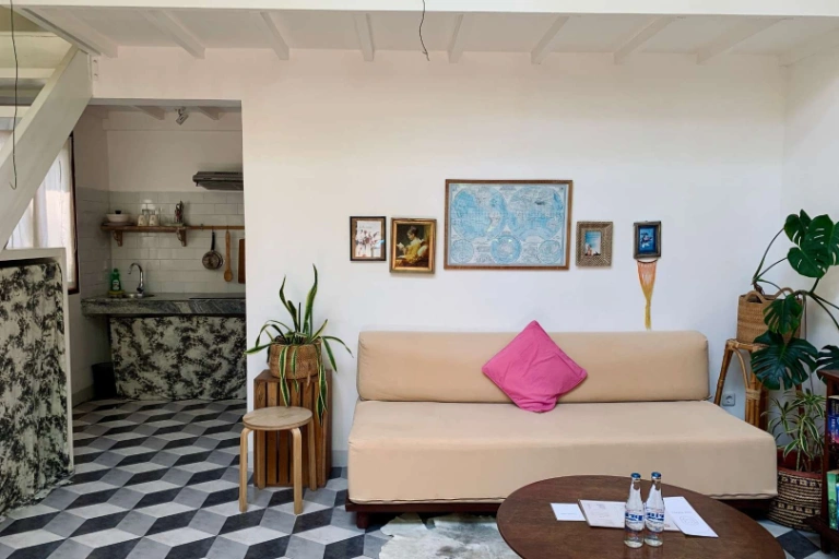 Electricity Included - 1BR Poolside Loft with Inner Courtyard — image 4