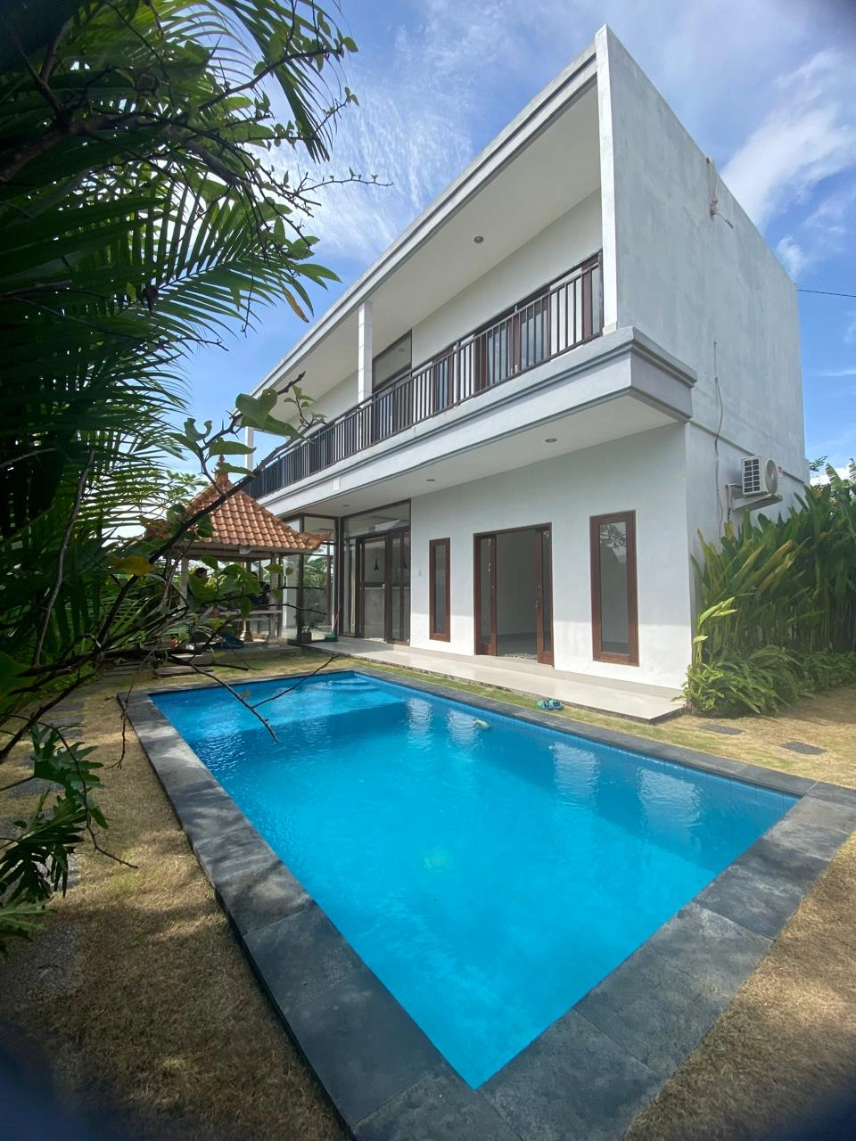 3BR Villa with Garden Annual Rental Unfurnished at Tumbak Bayuh — image 1