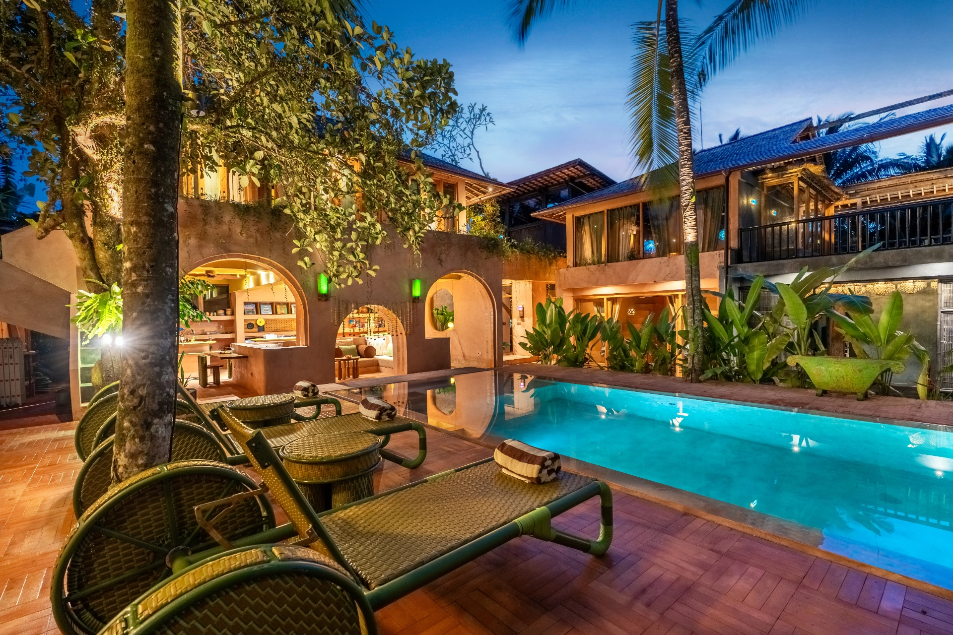 Moon Gang - Private 5BR Ubud Wellness Sanctuary in Rice Fields