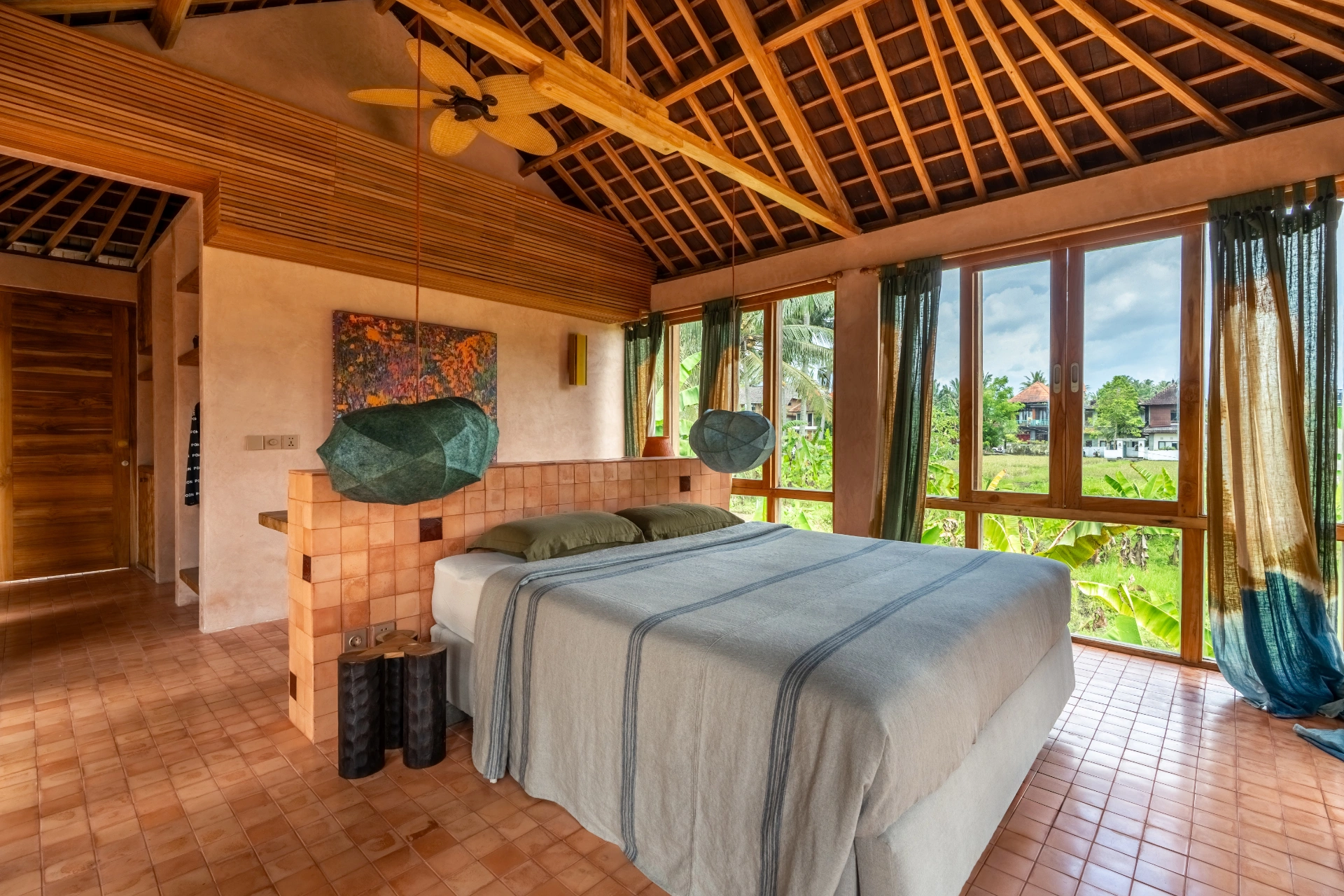 Moon Gang - 2BR Ubud Suites | Sauna Bathtub Pool & Yoga — image 2