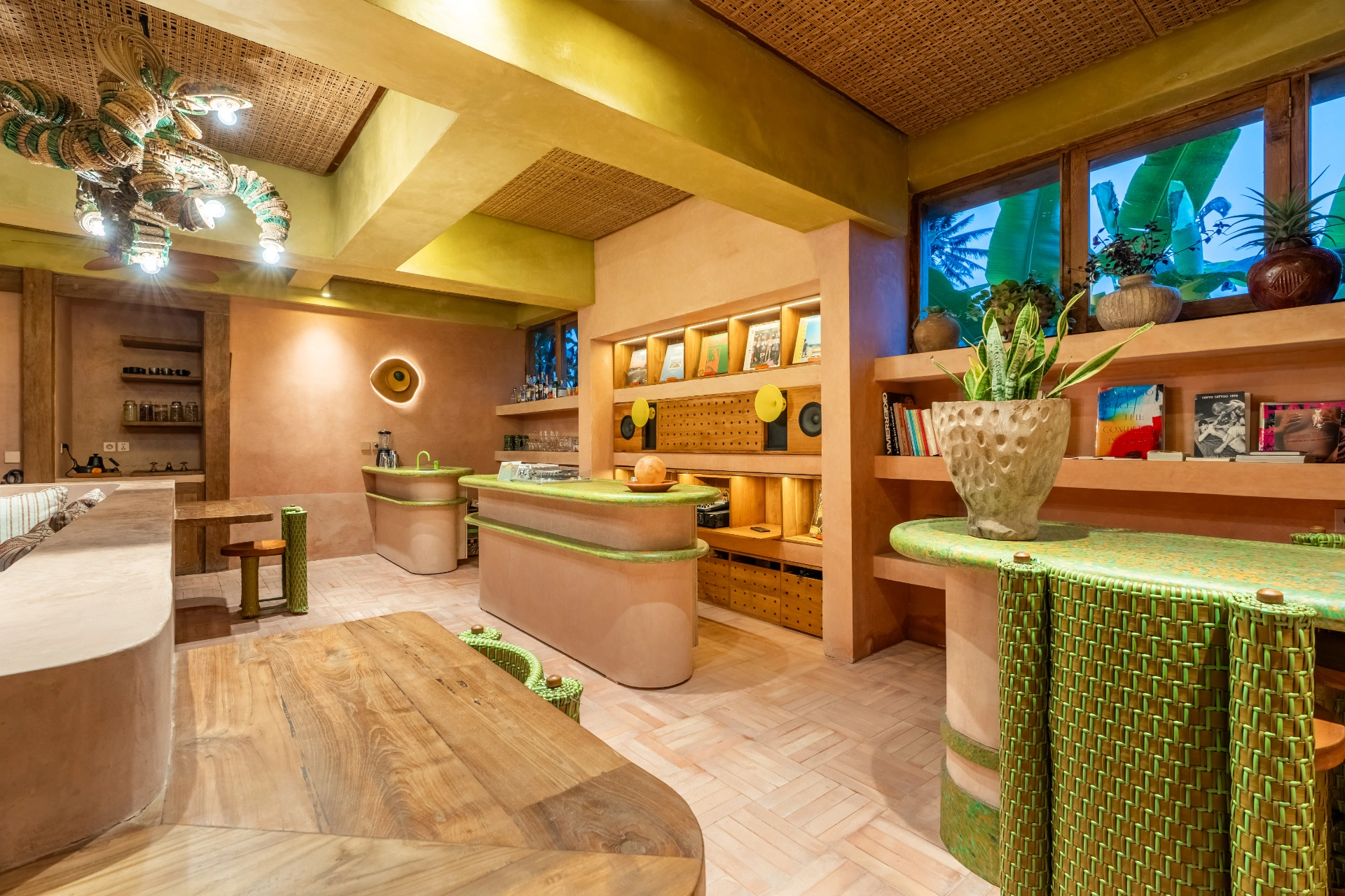 Moon Gang - 2BR Ubud Suites | Sauna Bathtub Pool & Yoga — image 3