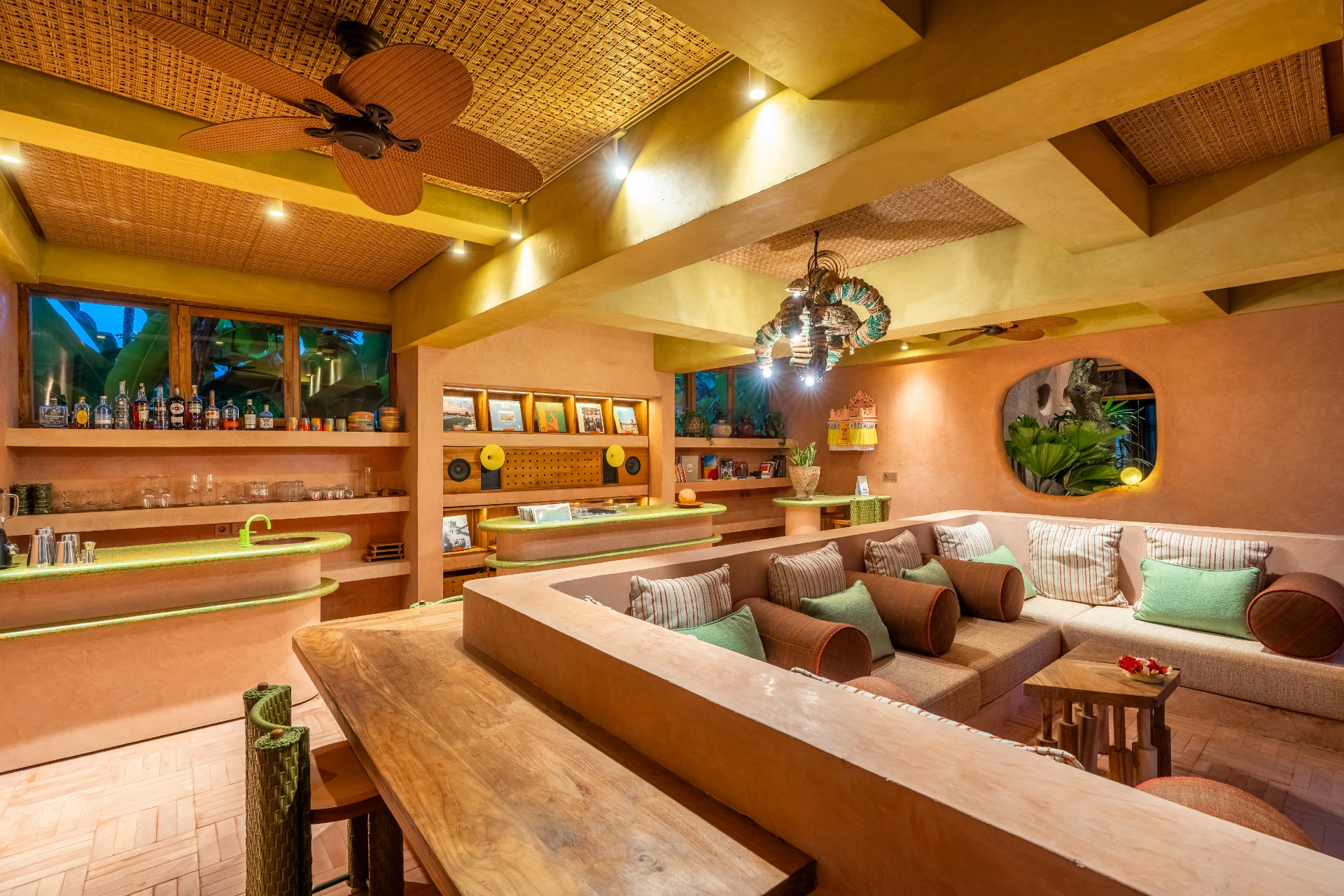 Moon Gang - 2BR Ubud Suites | Sauna Bathtub Pool & Yoga — image 4