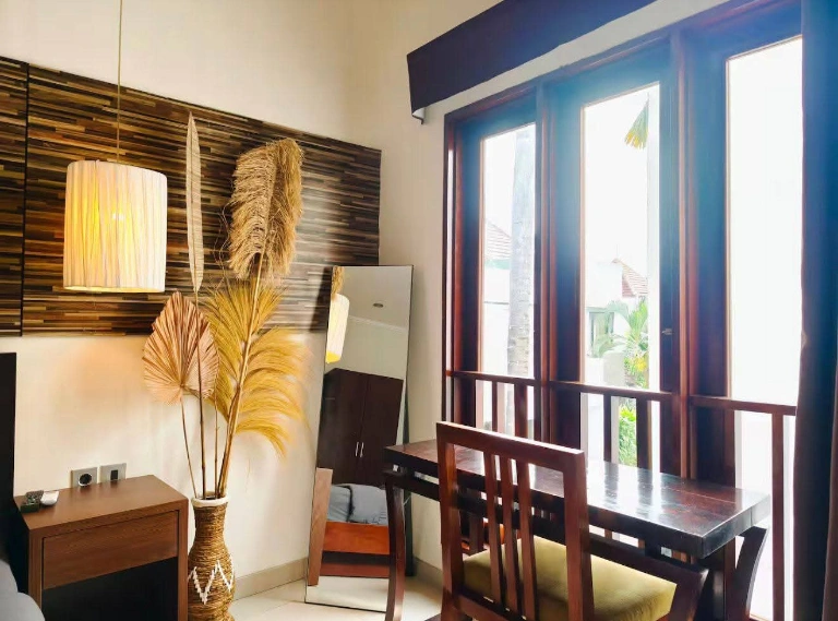 2BR New Renovated Villa Kerobokan — image 3