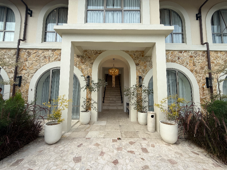 44 m² HIGH Income Apartment in Operating Boutique Hotel – Sanur Bali — image 1