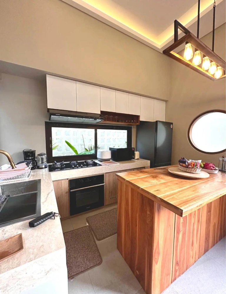 2BR VILLA KEDUNGU NEAR KEDUNGU BEACH — image 4