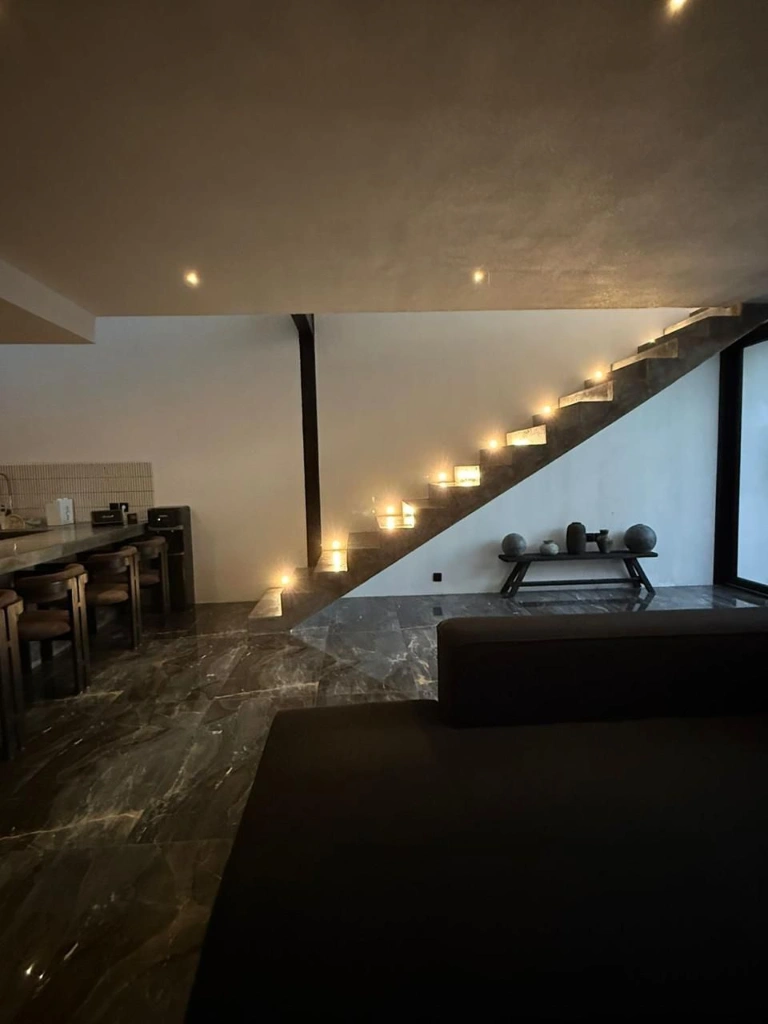 Beautiful luxury modern style 2 bedroom house