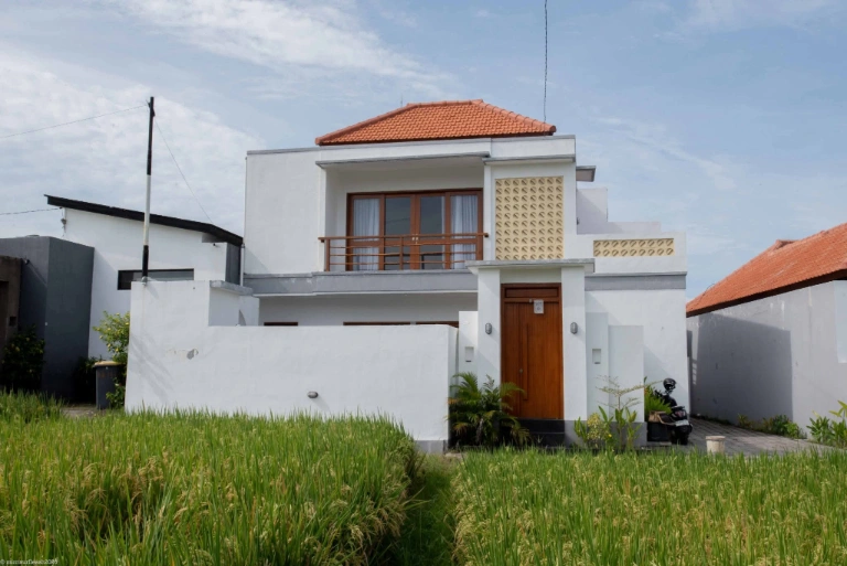2BR VILLA CEMAGI