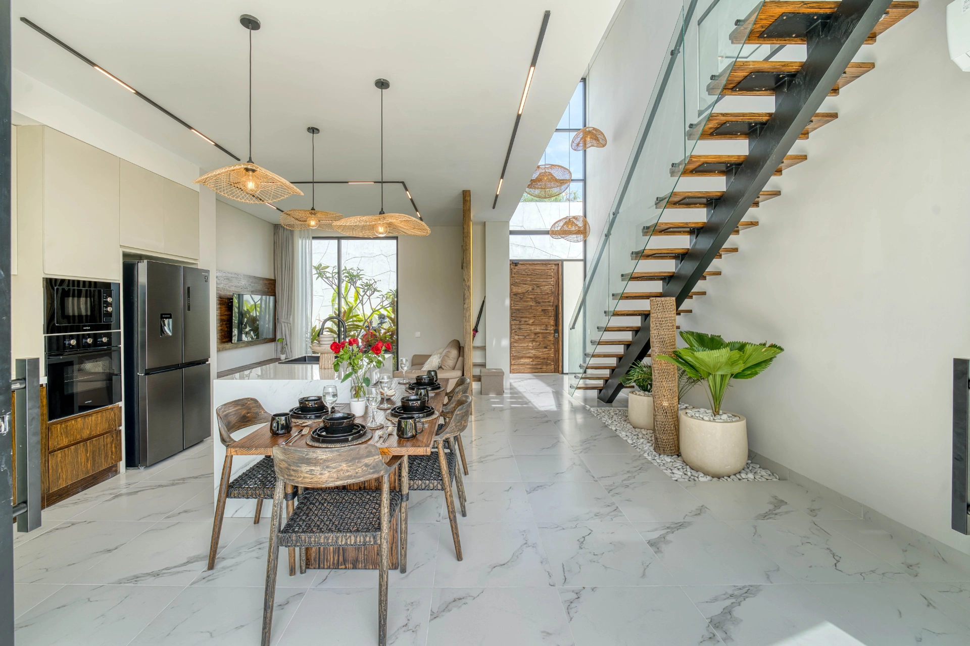 Stunning 3BR Rooftop Villa w/Ocean & Sunset Views