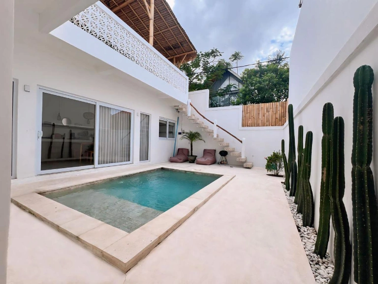 Modern 1BR Villa + Study with Rooftop — image 2