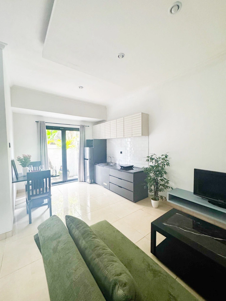 Spacious townhouse. Berawa. Canggu — image 1