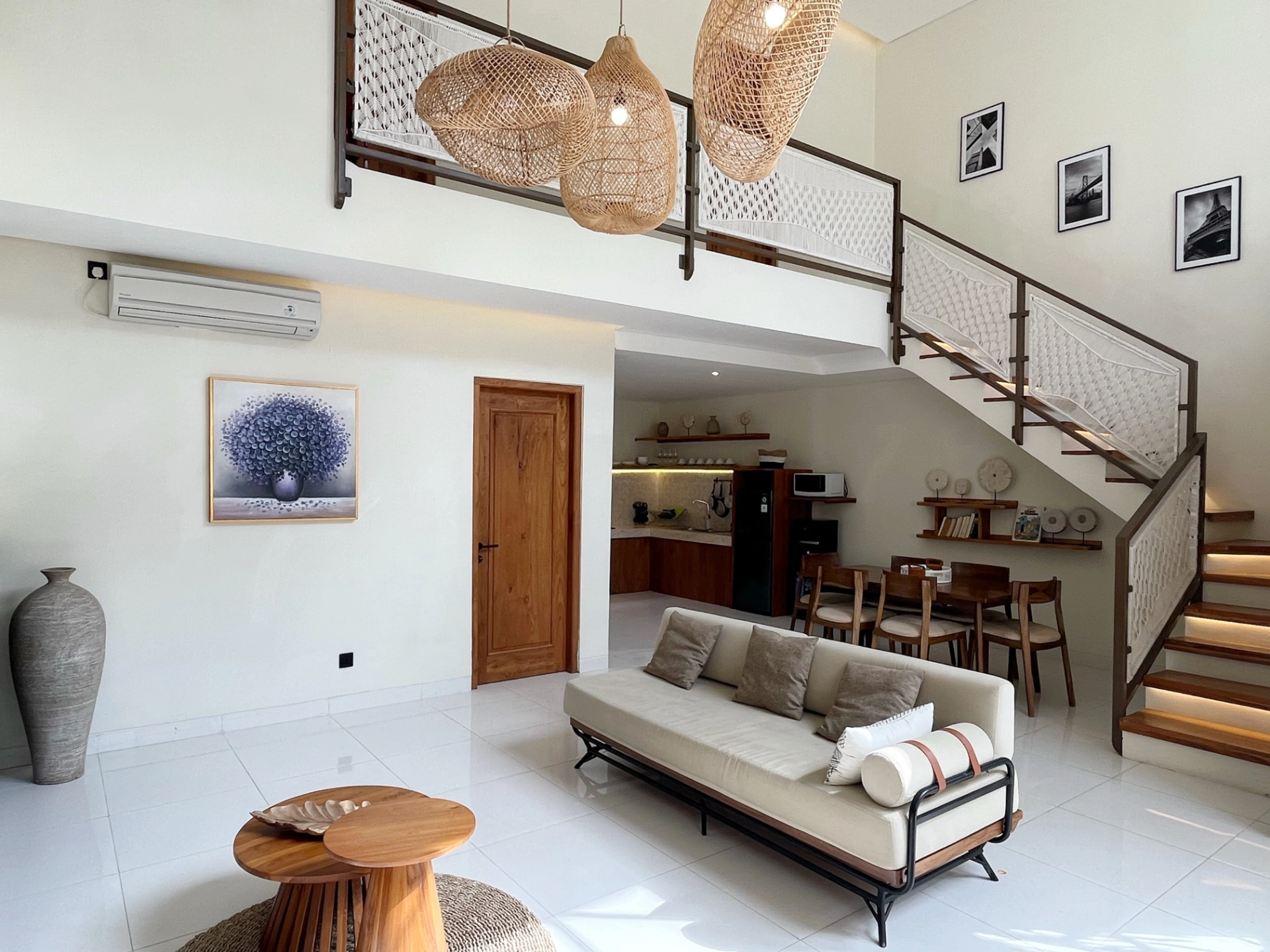 Turnkey 3BR Villa Walking Distance to Oberoi