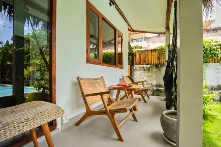 Intimate 1BR Tropical Pool Villa in Prime Pererenan Location Surrounded by lush — image 4