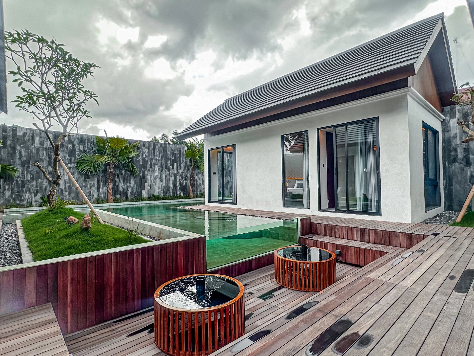 RKY41: 4 Bedrooms + 1 Office Spacious Villa – Ubud — image 1