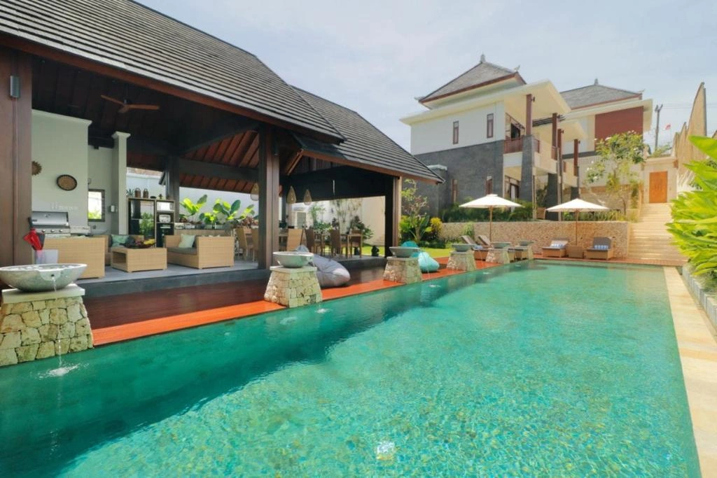 Villa VB Bali - Spacious 4-Bedroom Villa in Ungasan