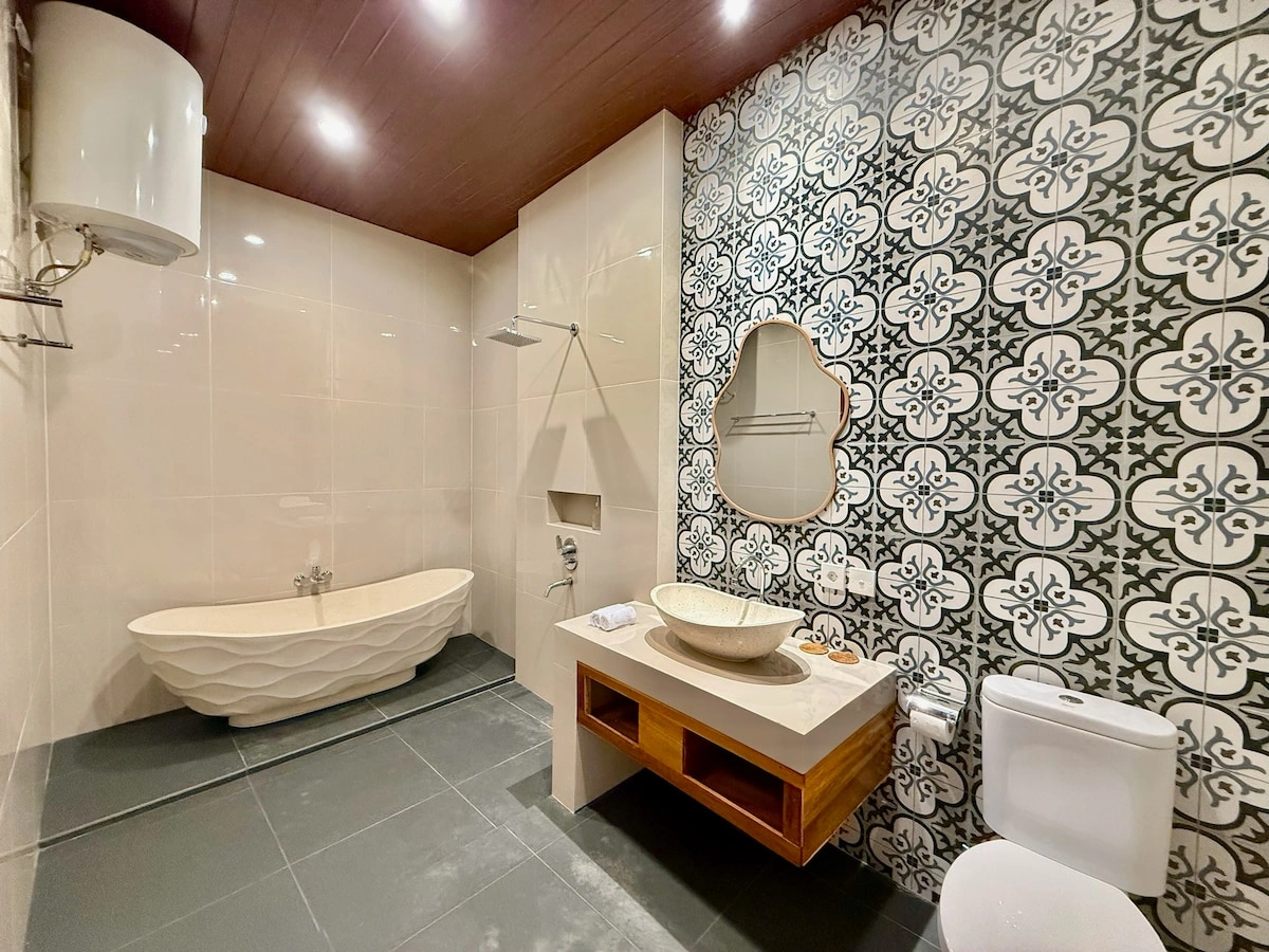 Moonlight Heaven Stylish 2-BR Pool villa near Ubud — image 3