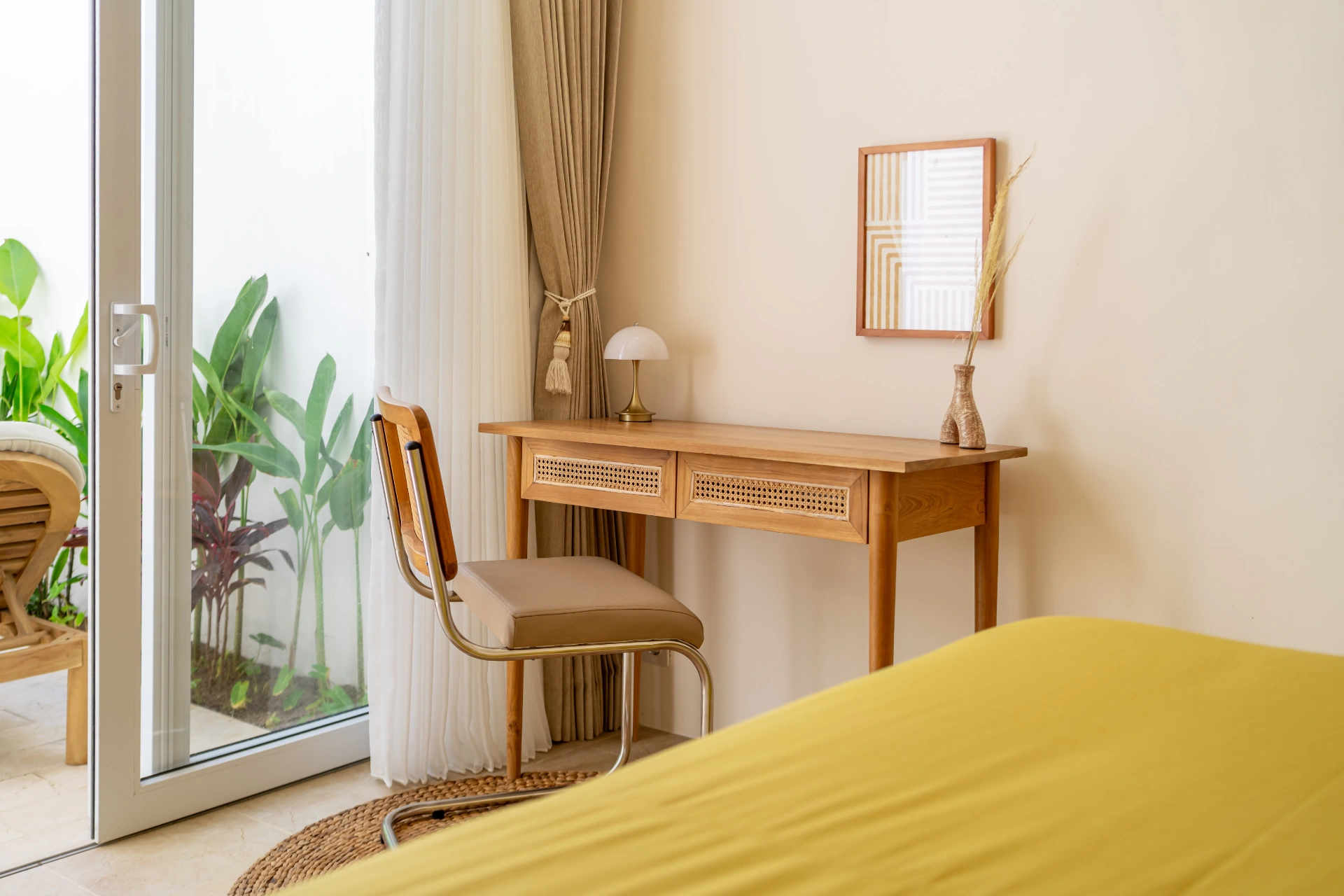 Beautiful Mediterranean 2BR — image 2