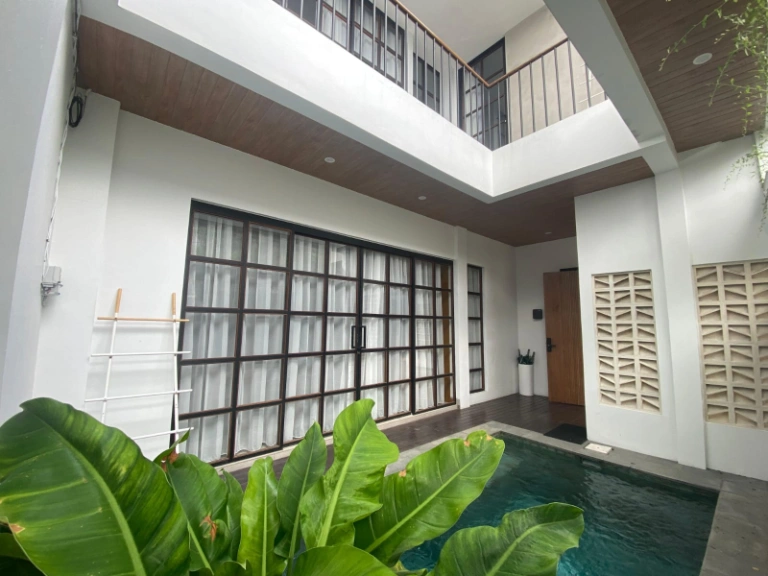 4 Bedrooms Villa in Canggu Berawa Available for Monthly and Yearly Rent