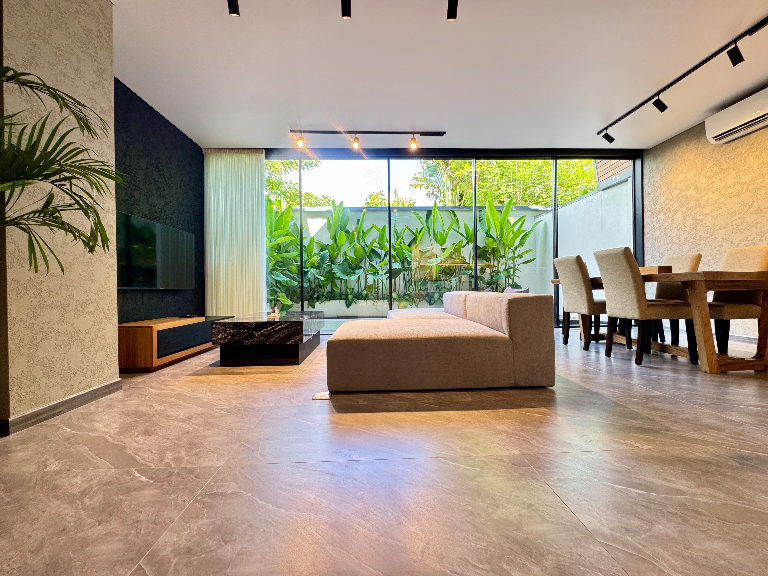 LOFT 2BDR townhouse with Private Pool UMALAS — image 4