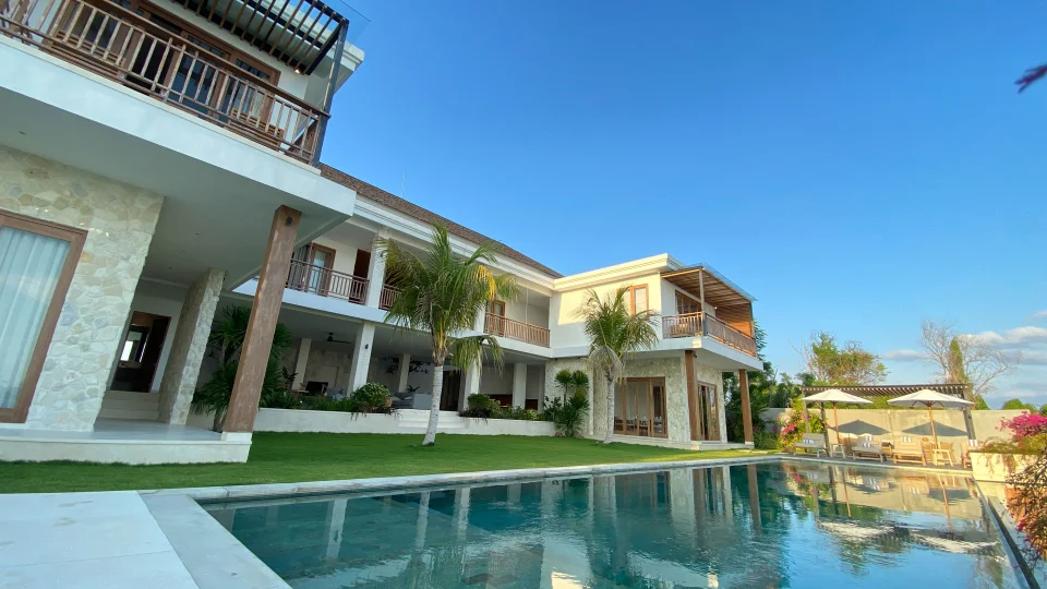 Leq Balé Villa — 5BR Villa Rental in Lombok