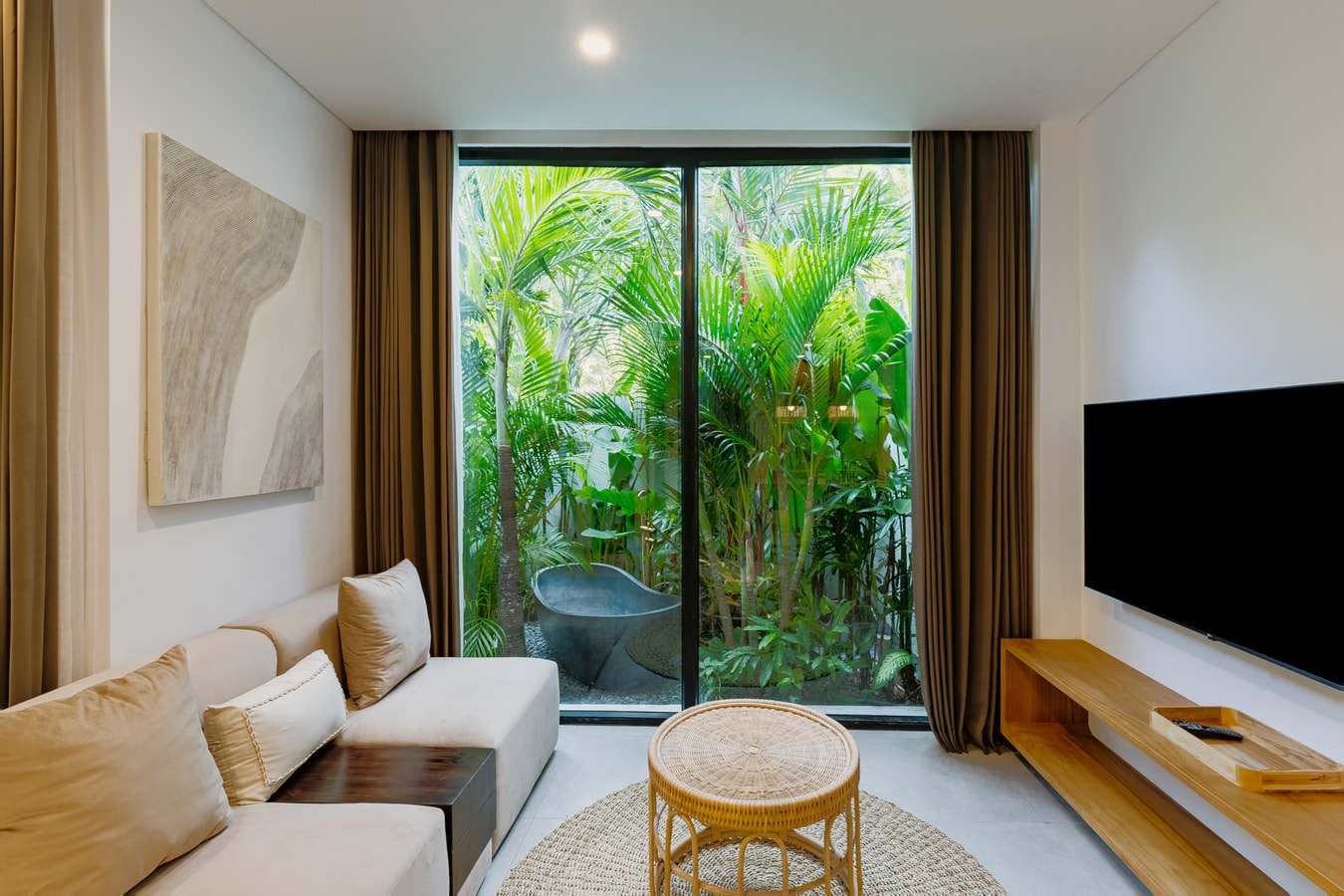 Suite with Bathtub & Garden in Canggu, Bali