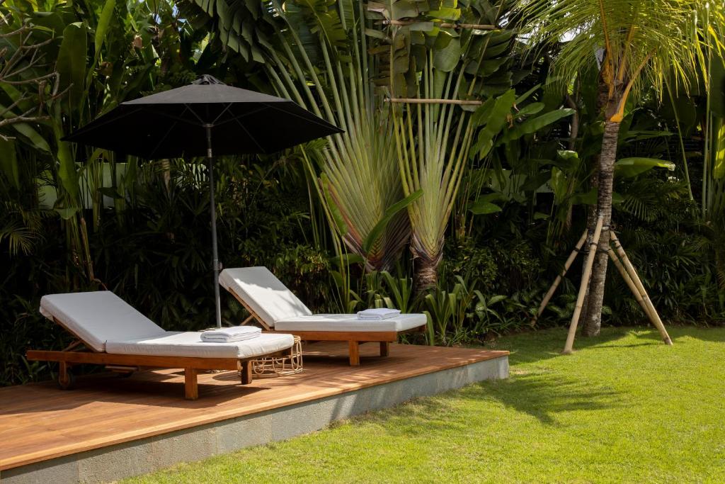 Timeless Garden Retreat 3 Bedroom Private Villa in Canggu — image 12