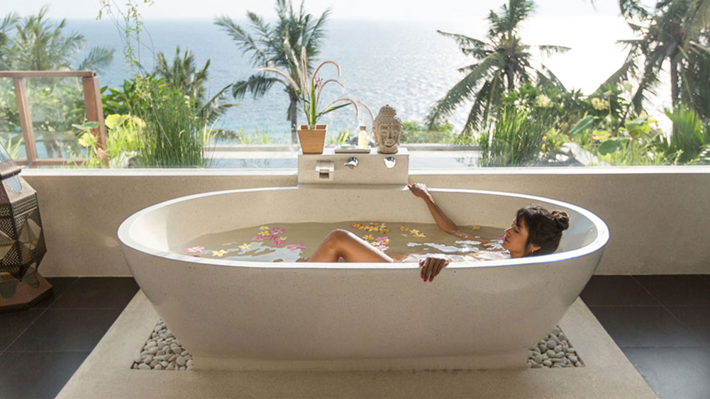 Malimbu Cliff Villa — 5BR Villa Rental in Lombok — image 6