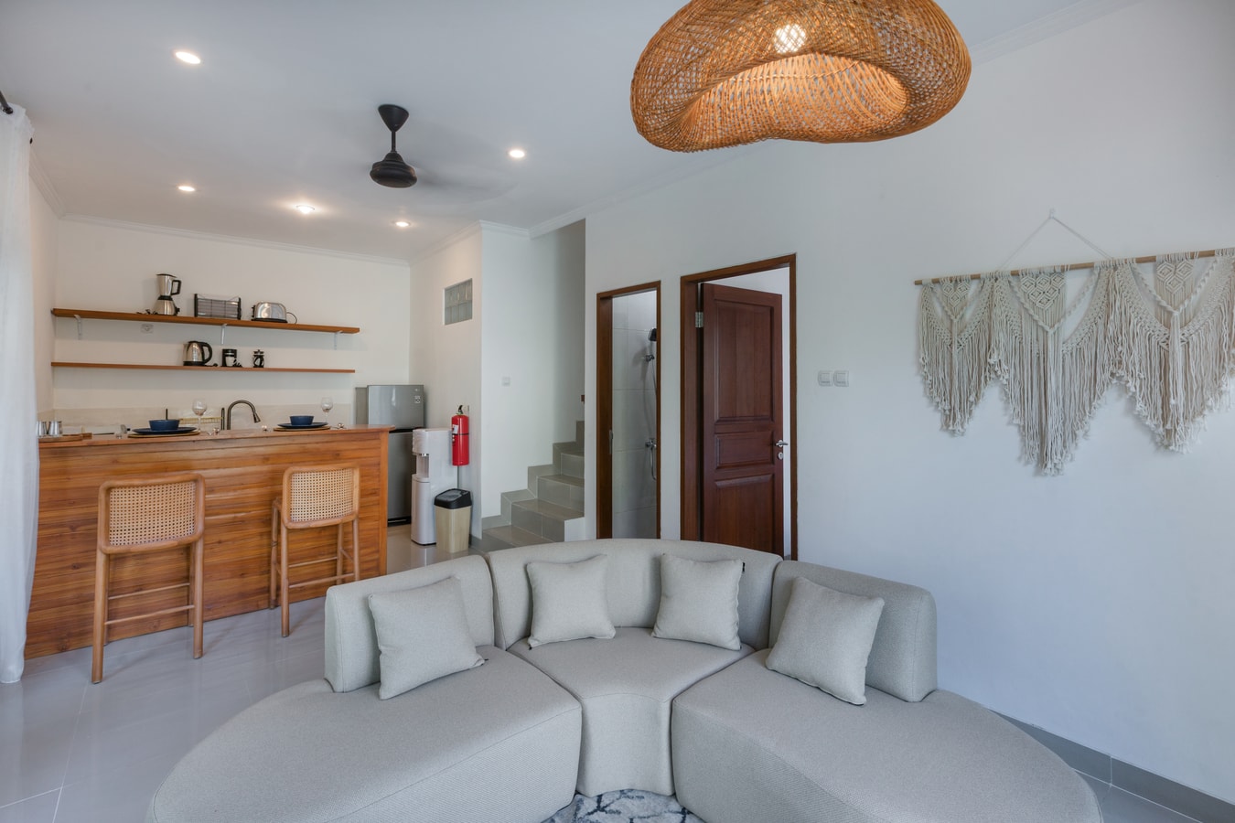 3+1 BR - Near Gwk & Quiet Neighbourhood in Ungasan, Bali — image 19