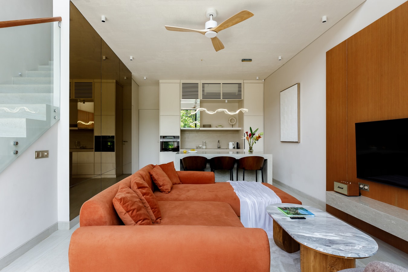 Chic 2BR Coastal Villa w/ Pool & Rooftop Lounge in Canggu, Bali — image 17