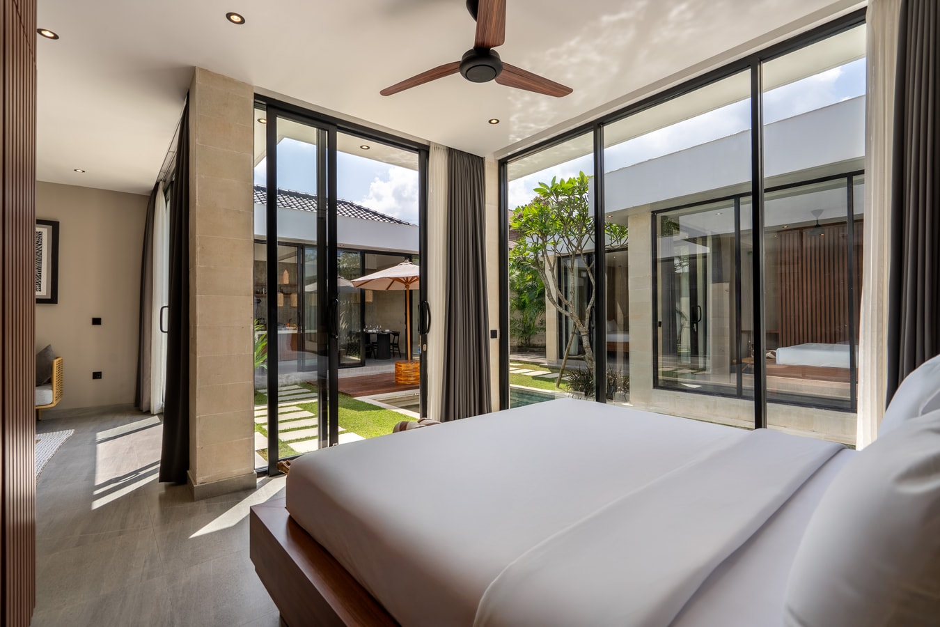 Solencia - 3BR Designer Villa with Pool & Bathtub in Jimbaran, Bali — image 3