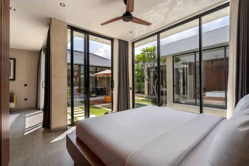 Solencia - 3BR Designer Villa with Pool & Bathtub in Jimbaran, Bali — image 2