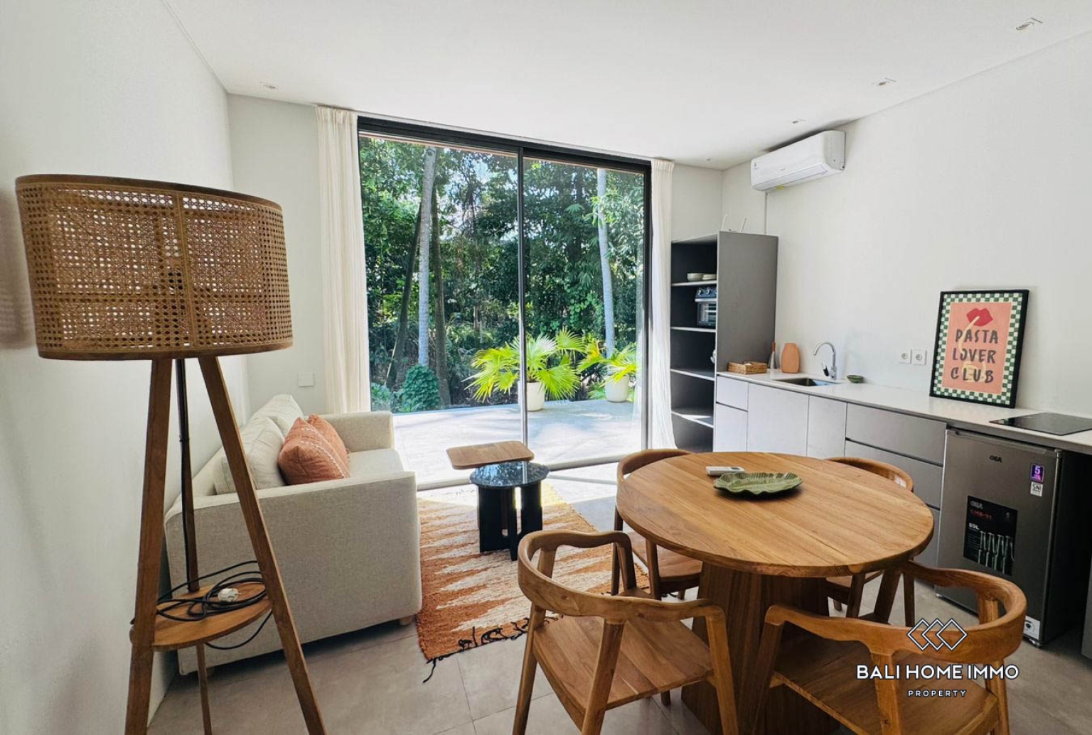1 BEDROOM JUNGLE VIEW VILLA FOR RENT IN UBUD — image 2
