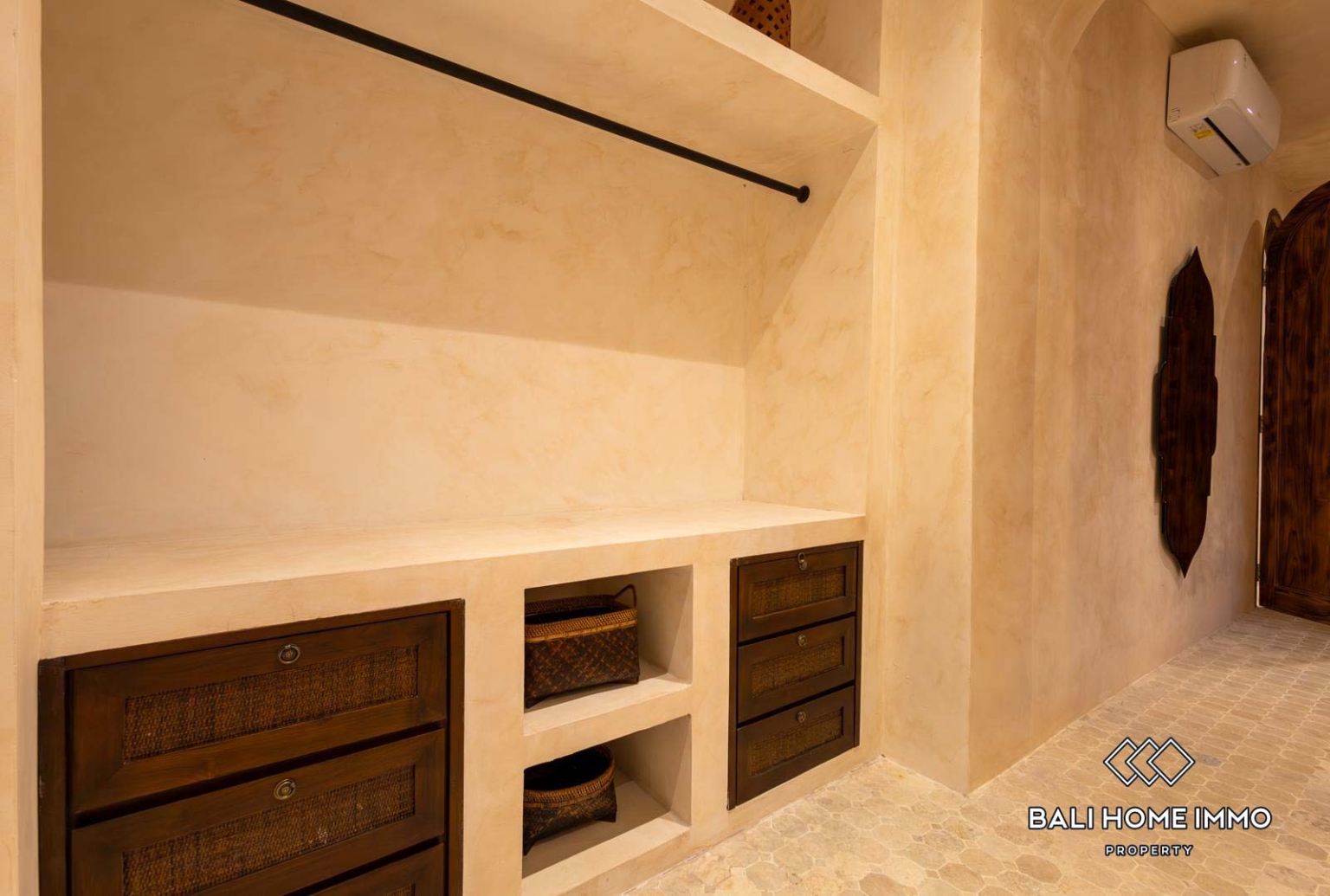 1 Bedroom Morrocan Villa Style For Rent in Pererenan Northside — image 9