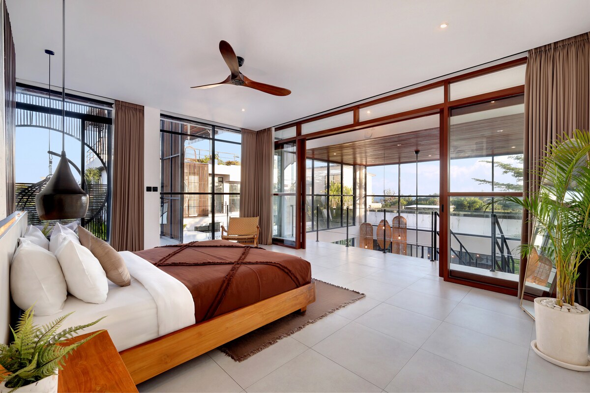 Twin Pool Retreat 4 Bedroom Private Villa in Canggu — image 5