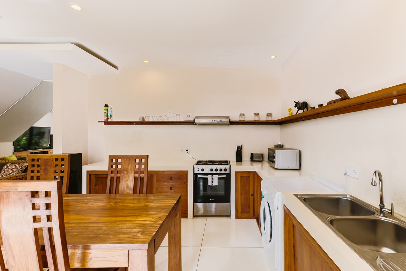 2BR Canggu Villa | Pool, 7 mins to Pererenan Beach in Pererenan, Bali — image 5