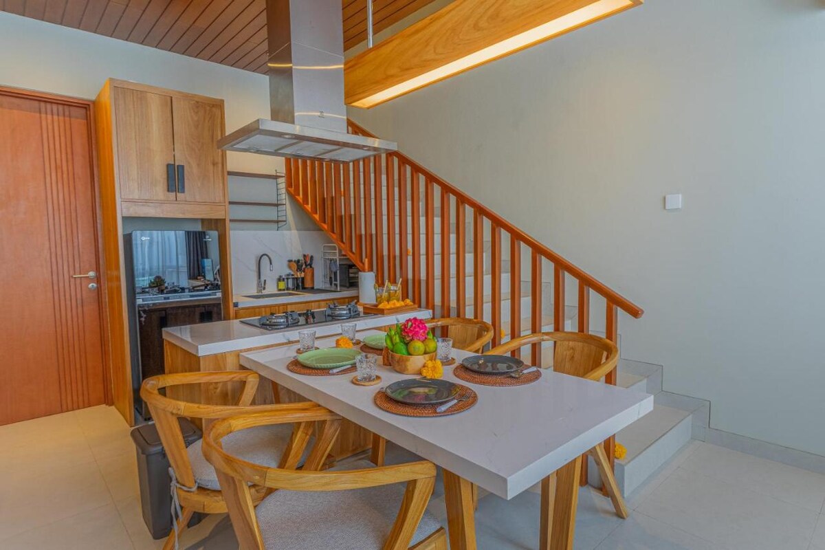 Walkable Hotspot Haven 3 Bedroom Private Villa in Canggu — image 7