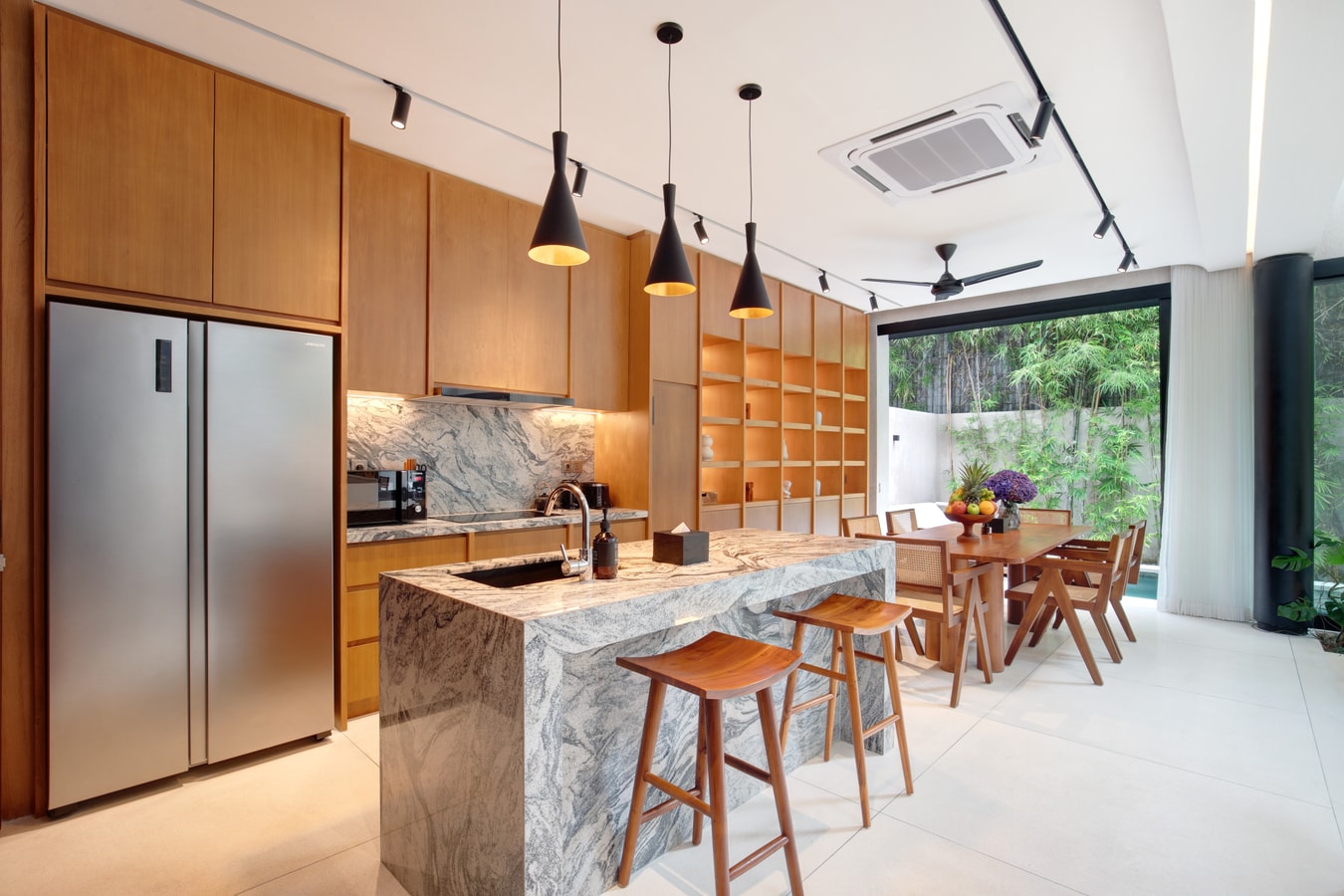 Stylish 2BR Villa w/ Pool in Canggu in Canggu, Bali — image 3