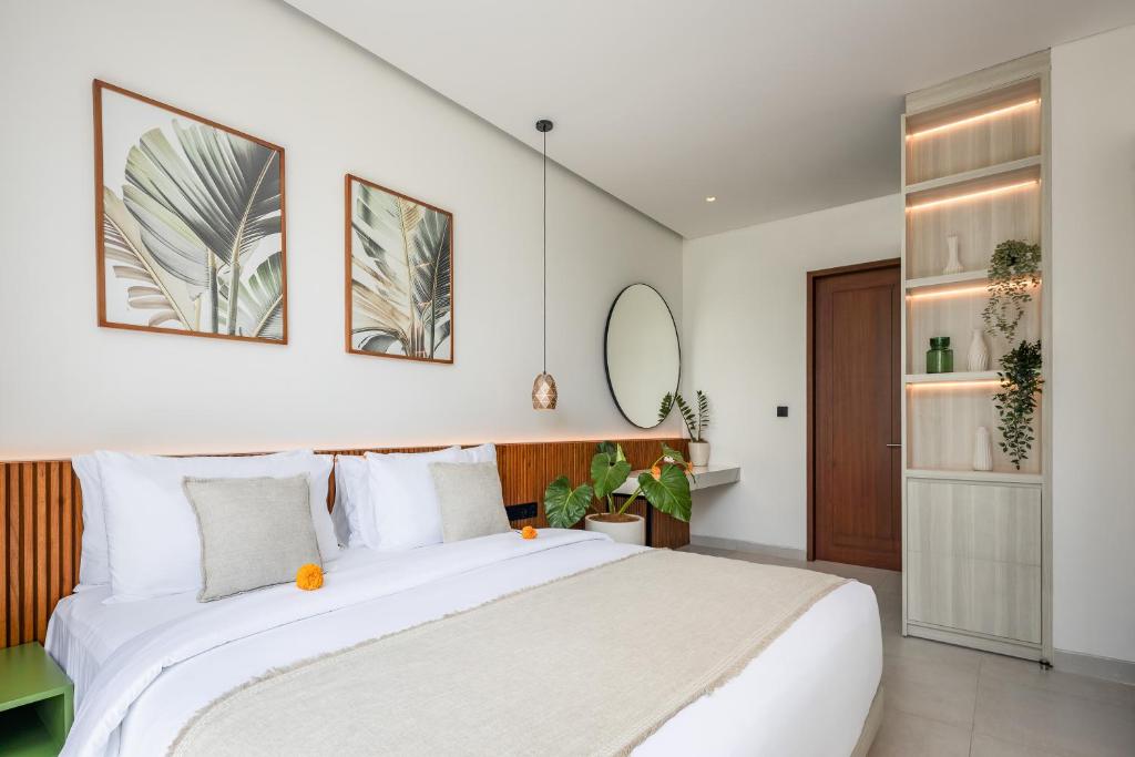Airy Modern Hideaway 2 Bedroom Private Villa in Canggu — image 3