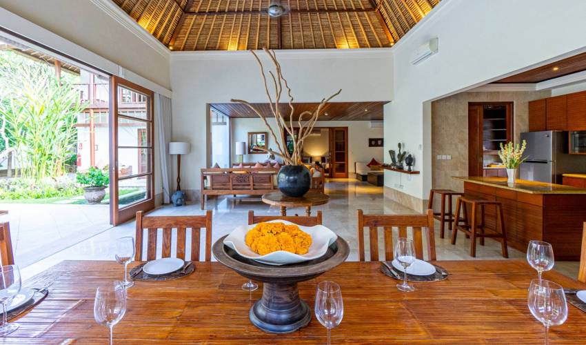 Jimbaran Villa 3892 — image 2