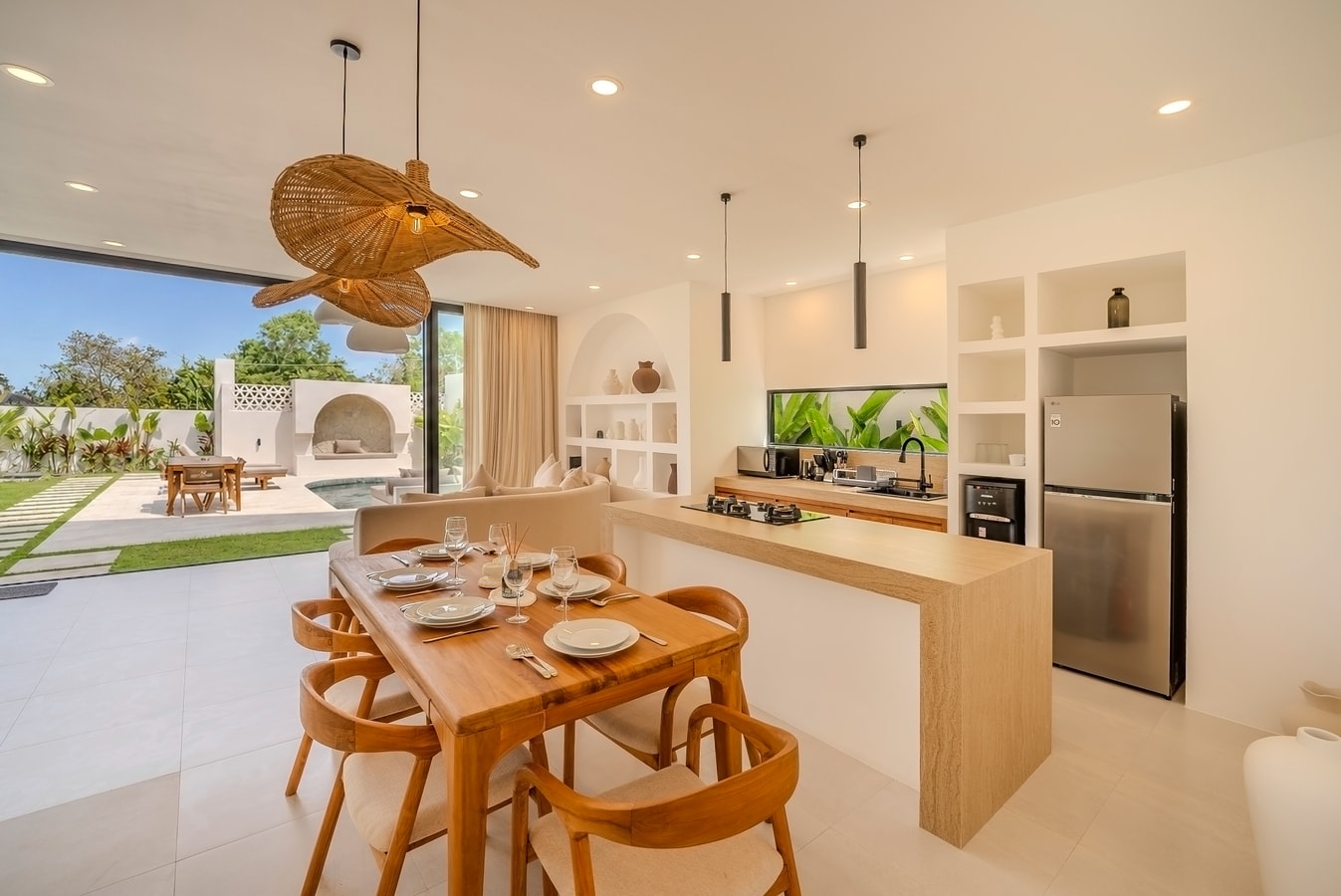 Aintrazy - 3BR Pool and Paddy View Villa, Uluwatu in Pecatu, Bali — image 3