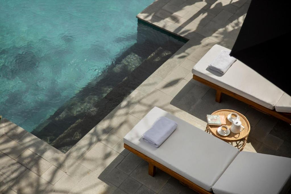 Timeless Garden Retreat 3 Bedroom Private Villa in Canggu — image 3