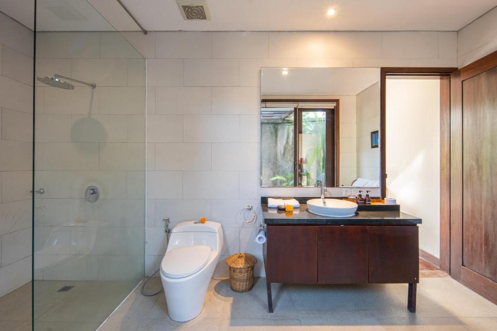 Luxe Amenity Retreat 3 Bedroom Private Villa in Canggu — image 11