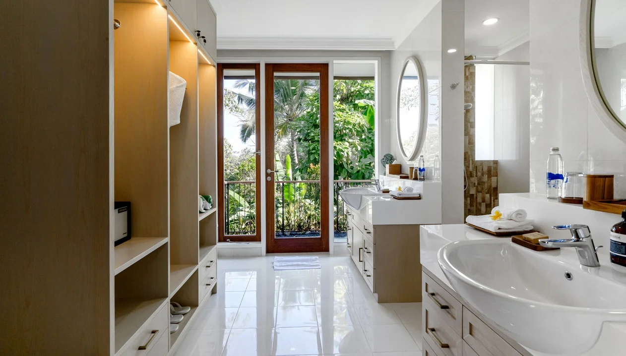 2-Bedroom Villa in Ubud – Infinity Pool, Jungle View & Hillside Retreat — image 9
