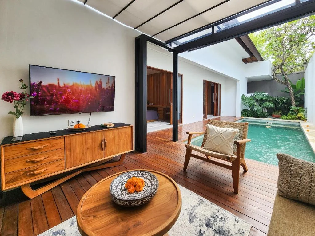 2-Bedroom Private Pool Villa Rental in Umalas Kerobokan — image 17