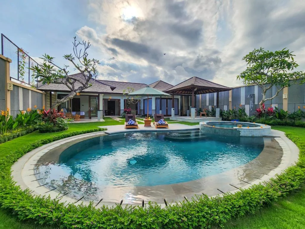 2-Bedroom Villa with Private Pool & Jacuzzi in Ubud Rice Fields – BVI72382