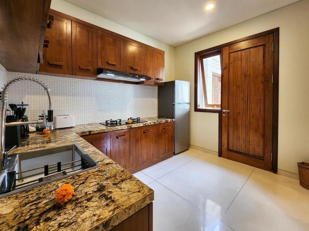 2-Bedroom Villa with Private Pool & Jacuzzi in Ubud Rice Fields — image 19