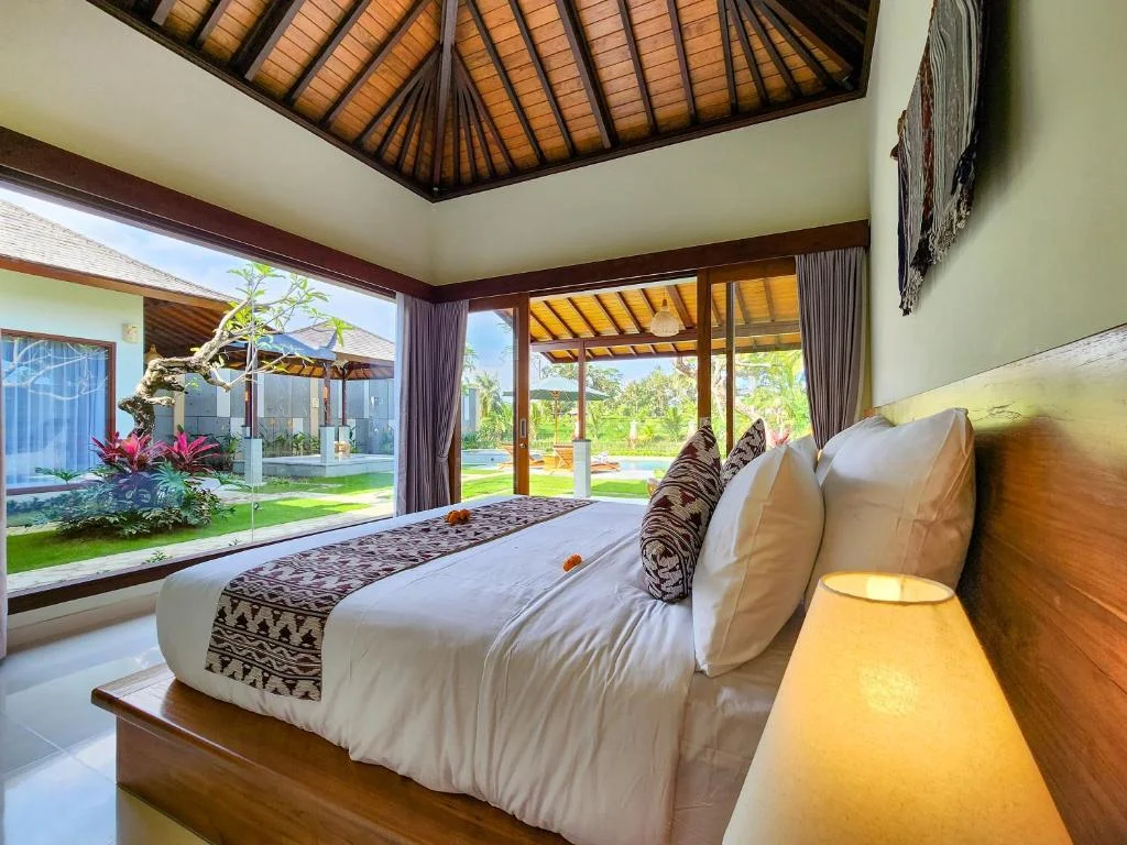 2-Bedroom Villa with Private Pool & Jacuzzi in Ubud Rice Fields — image 14