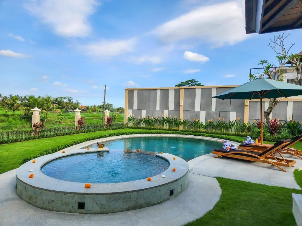 2-Bedroom Villa with Private Pool & Jacuzzi in Ubud Rice Fields — image 7