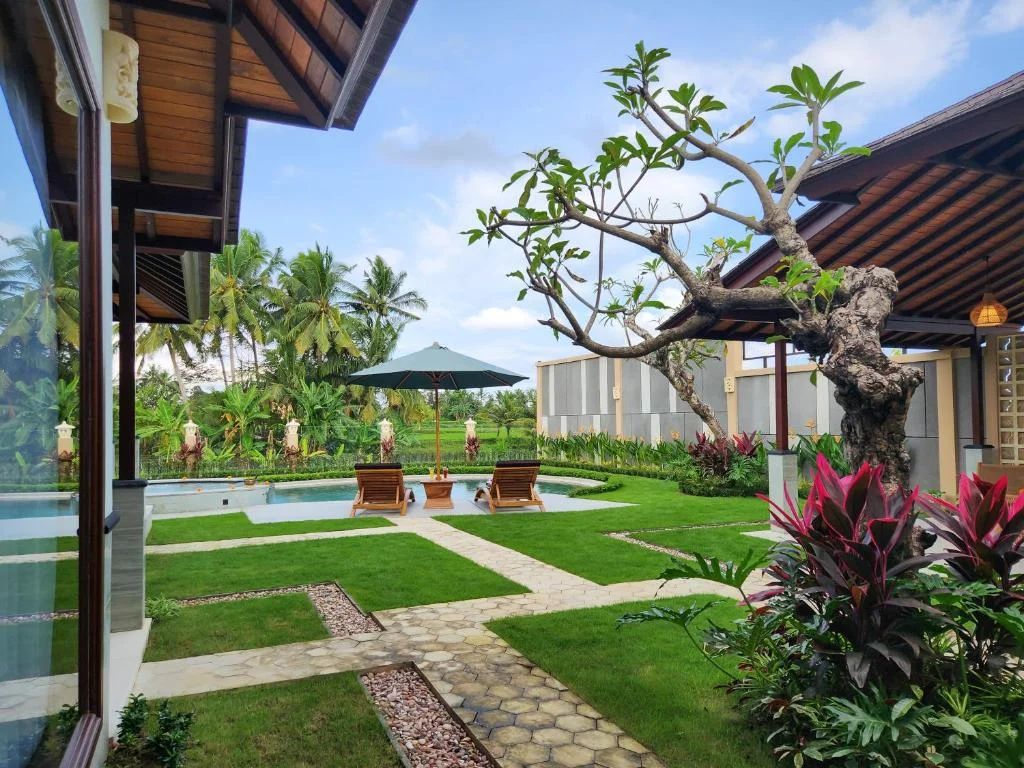 2-Bedroom Villa with Private Pool & Jacuzzi in Ubud Rice Fields — image 4