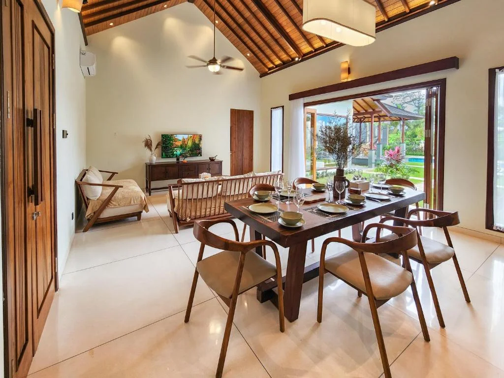 2-Bedroom Villa with Private Pool & Jacuzzi in Ubud Rice Fields — image 12